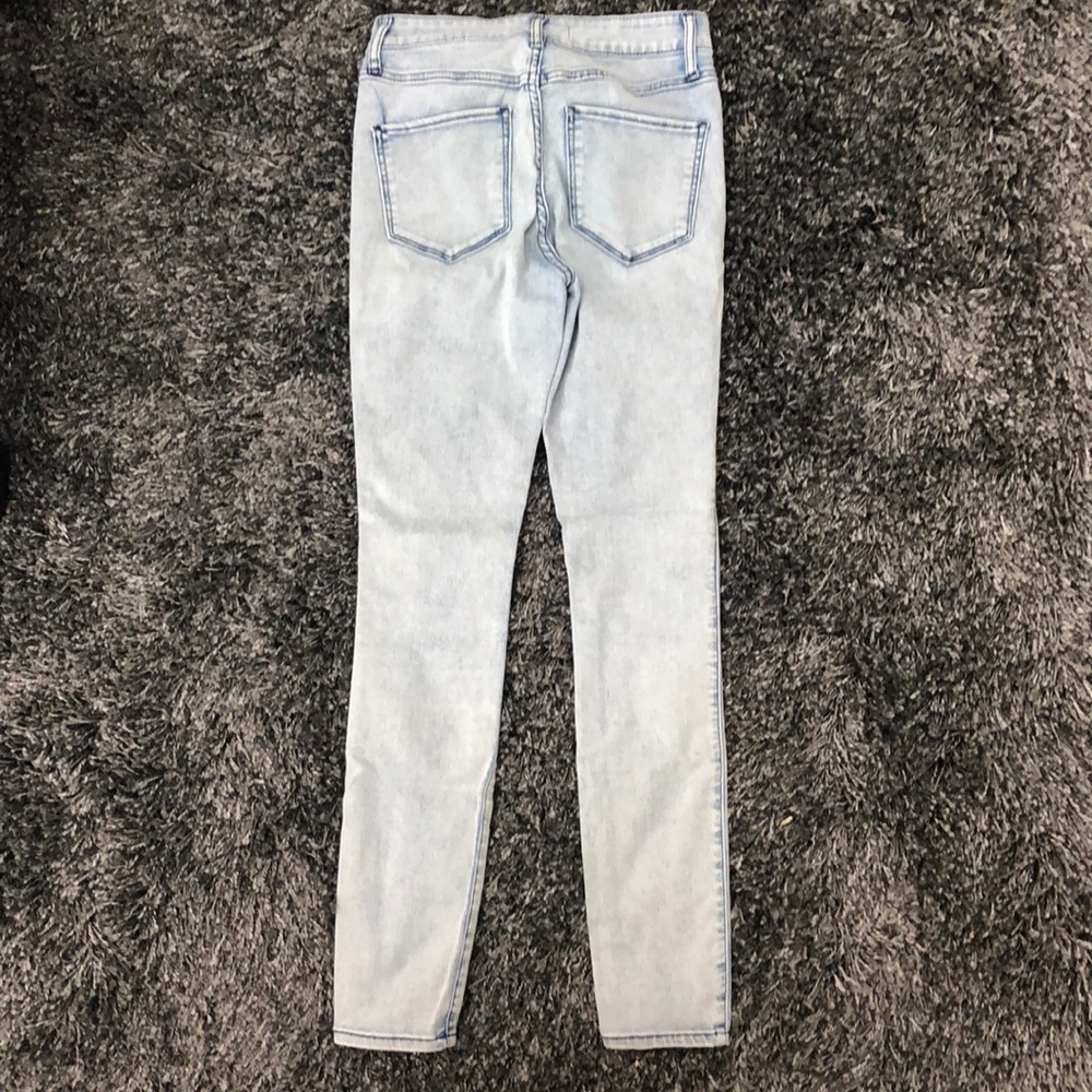 Jeans - Picture 2 of 4
